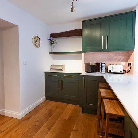 Host & Stay - Iris Cottage Пикъринг Екстериор снимка